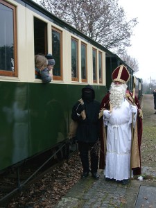 St. Nikolaus fährt auch Schmalspurbahn - Quelle: Selfkantbahn / Wolfgang Diepes