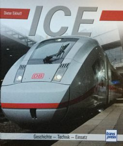 Das neue ICE Buch im Transpress Verlag - Quelle: Thorsten Bresges (Foto)