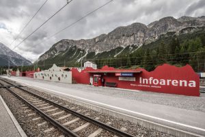 Die Infoarena des Albulatunnels - Quelle: Rhätische Bahn / Foto Christof Eugster
