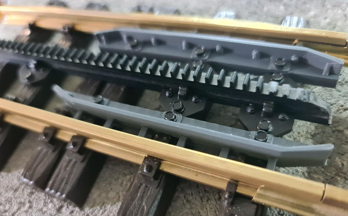 Train.li - Radlenker für Zahnradstangen (LGB Schwellensystem)